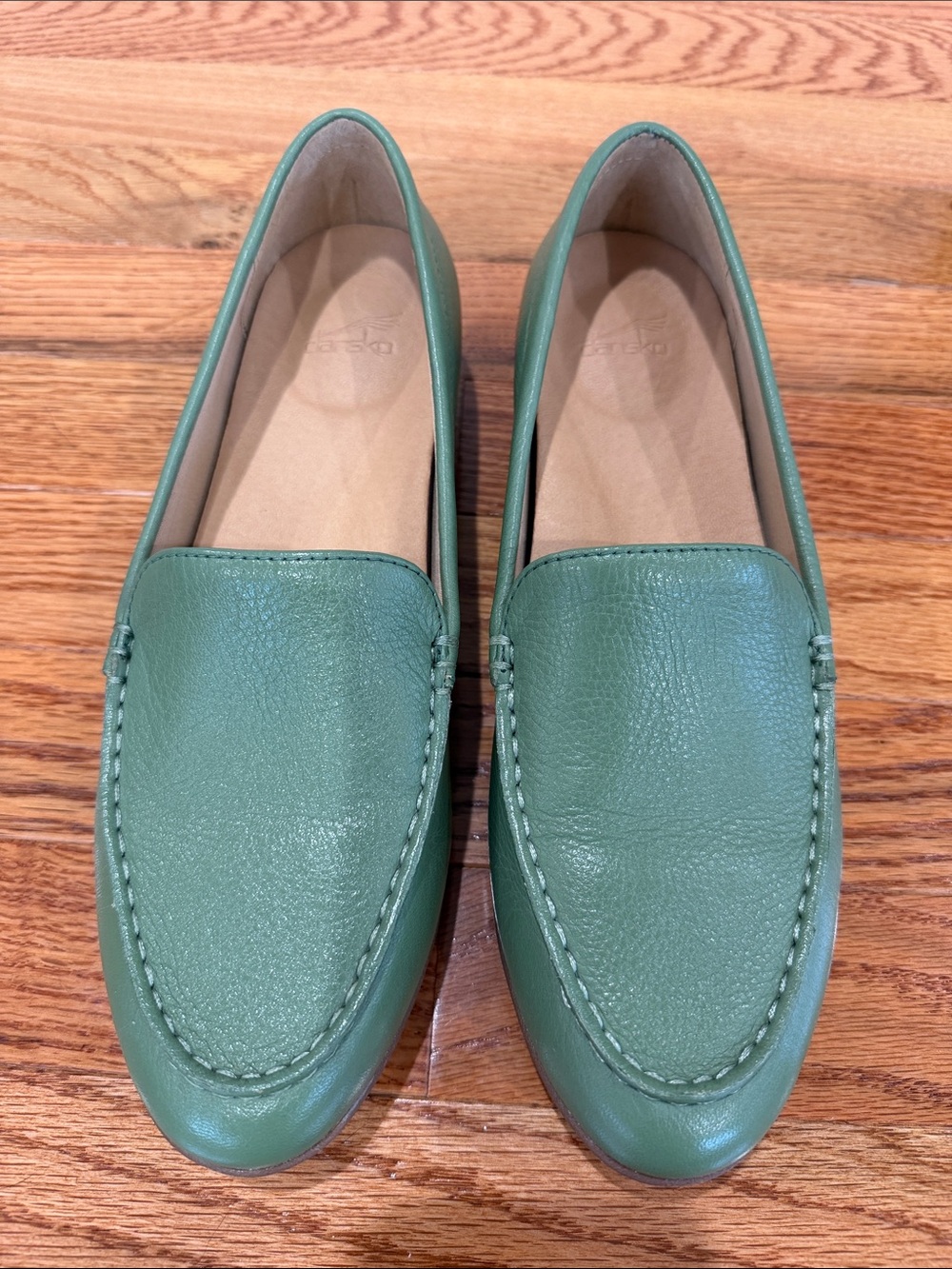 Dansko Lorri Women’s Jade Waxy Milled Leather Loafers Size 39 (Worn Once)
